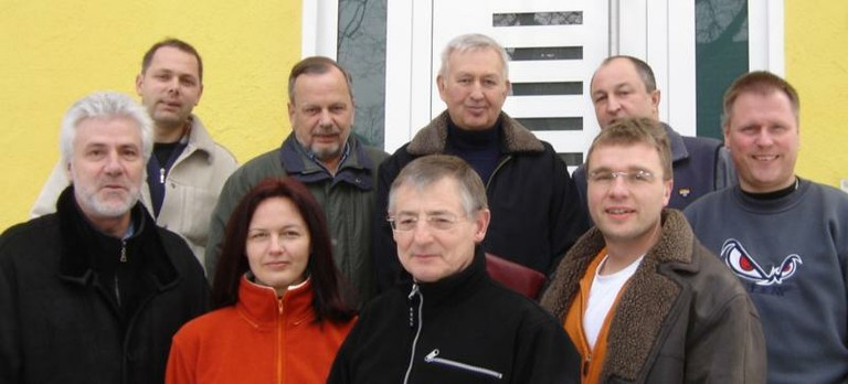 hinten v.l.n.r.: Axel Bierbrauer, Lutz Bierbrauer, Peter Jaeckel, Boris Mischok vorn;   v.l.n.r.: Jörg Medczinski, Petra Mischok, Joachim Eichenseher, R. Martin